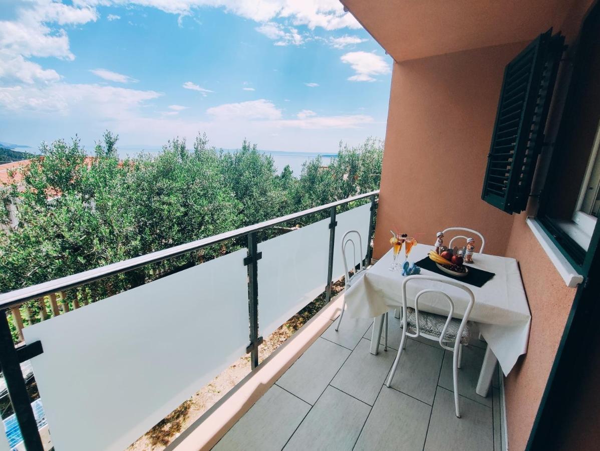 Apartmani Nada Mustapic Brela Zewnętrze zdjęcie
