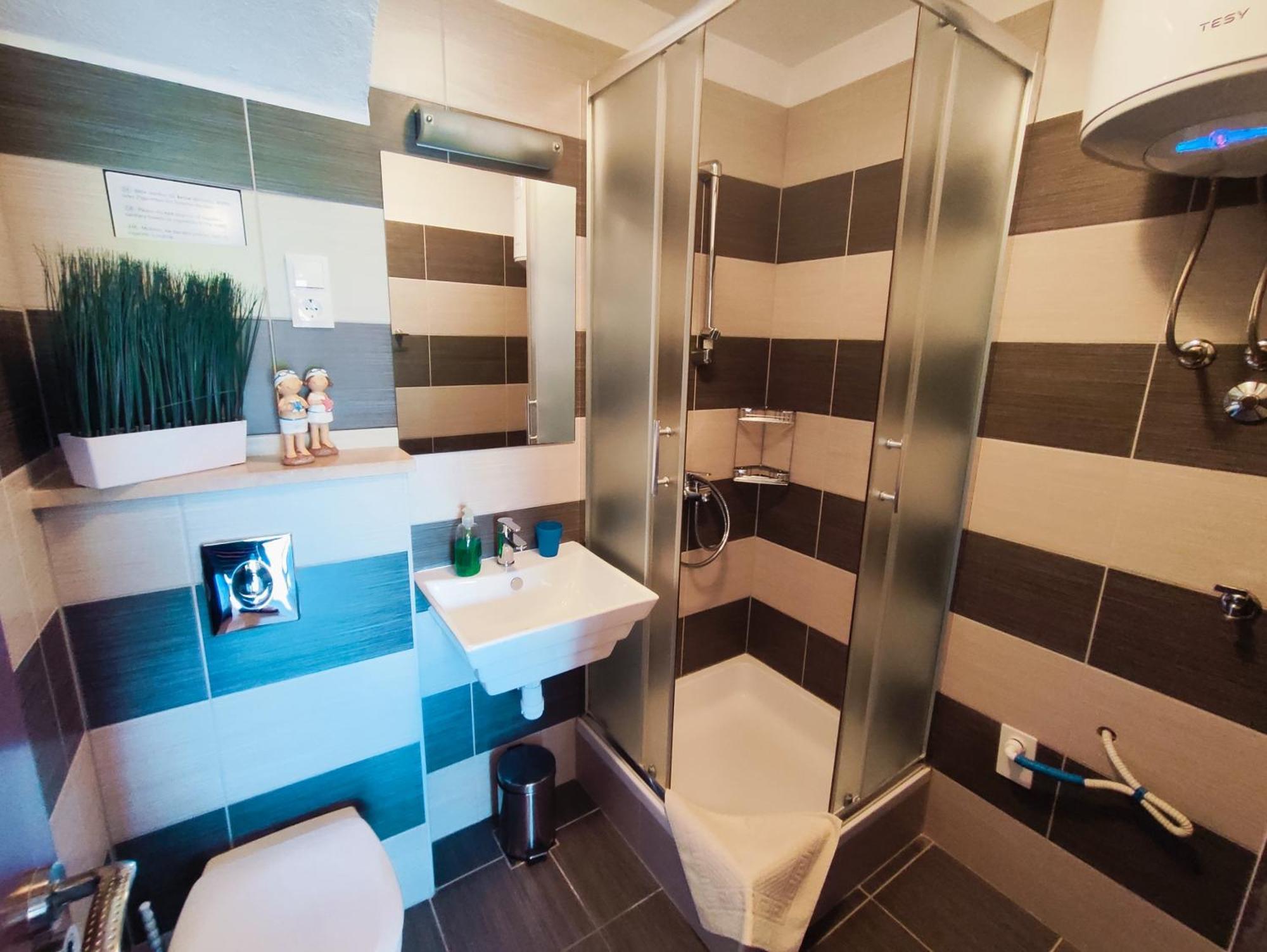 Apartmani Nada Mustapic Brela Zewnętrze zdjęcie